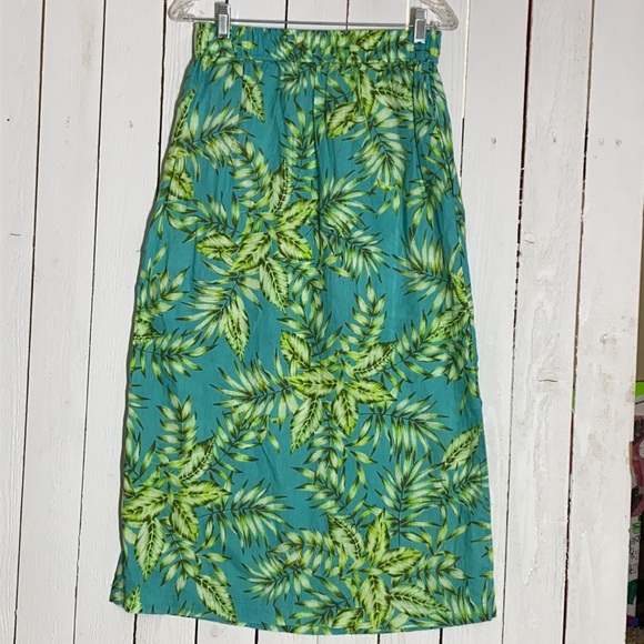 C&C California Skirt - Picture 7 of 11
